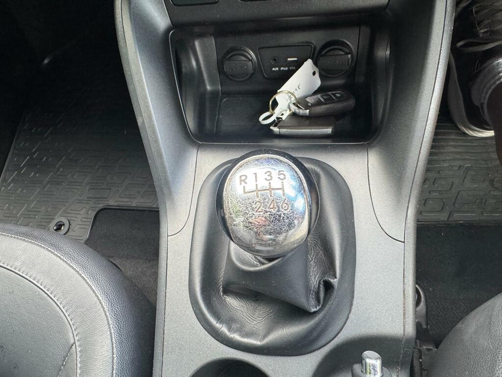 Hyundai Ix35 1.6 Gdi S 2Wd White #33