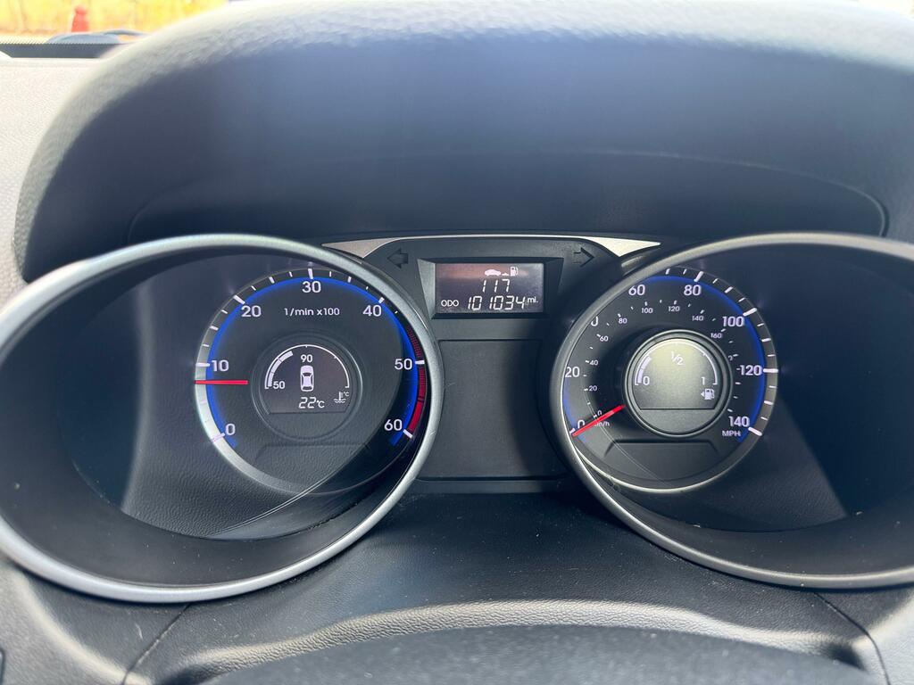 Hyundai Ix35 1.6 Gdi S 2Wd White #16
