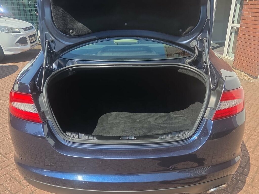 Jaguar XF 2.2D Luxury - 2015 15 Blue #4