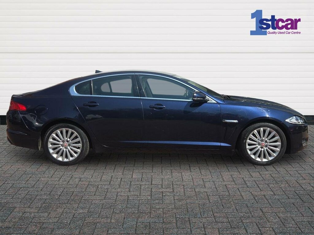 Jaguar XF 2.2D Luxury - 2015 15 Blue #2