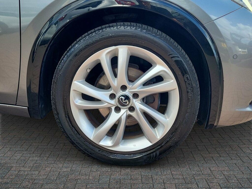 Infiniti Q30 1.5D Premium Tech - 2017 17 Grey #5