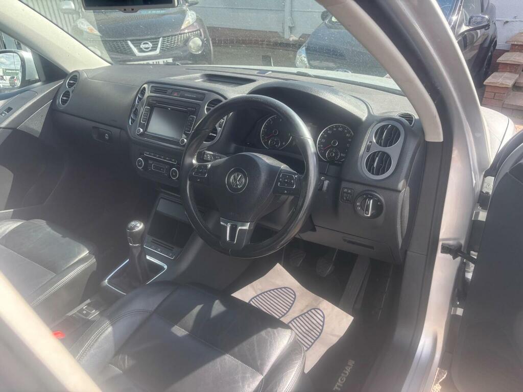 Volkswagen Tiguan 2012 2.0 Tdi Bluemotion Tech Se Suv Man White #3