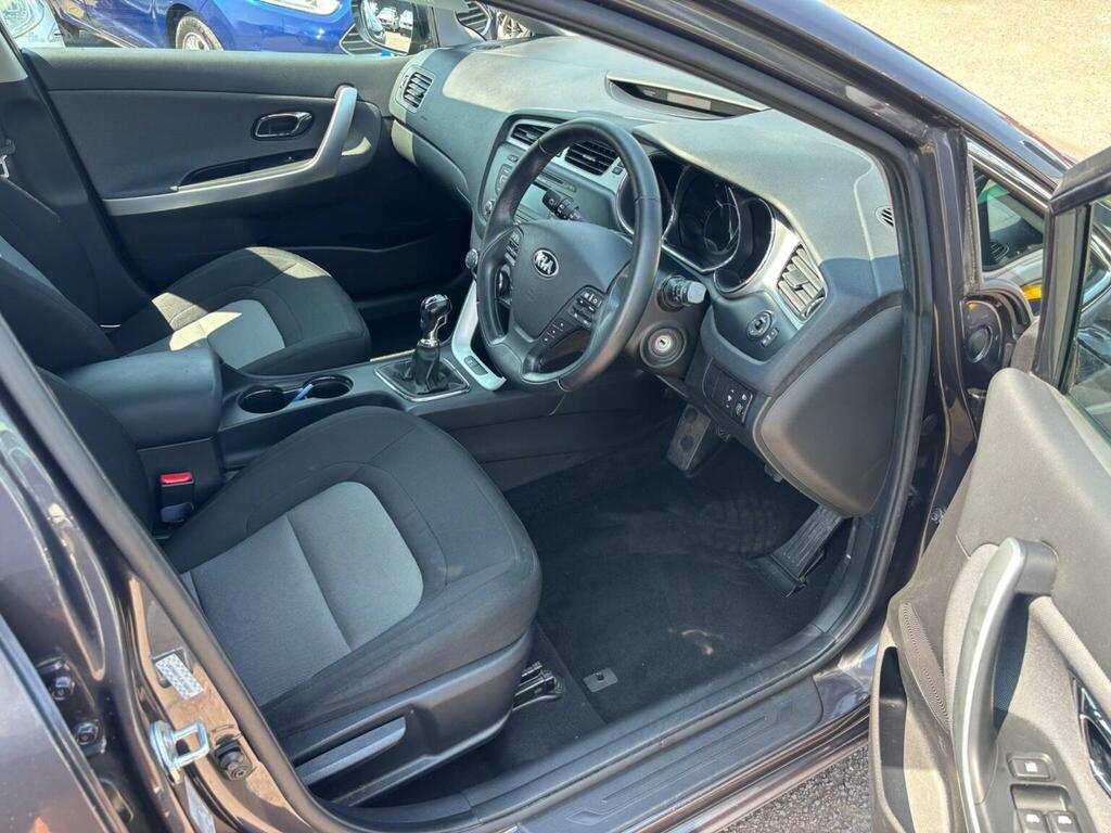 Kia Ceed Hatchback 1.4 2 Euro 5 201363 Grey #3