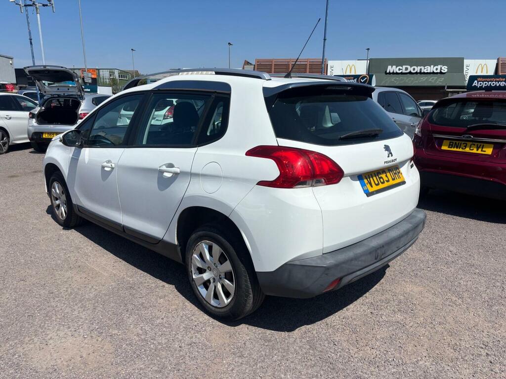 Peugeot 2008 1.2 Vti Allure Suv Euro 5 82 Ps White #2