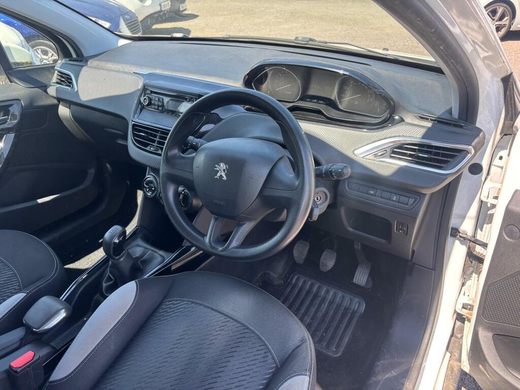 Peugeot 2008 1.2 Vti Allure Suv Euro 5 82 Ps White #8