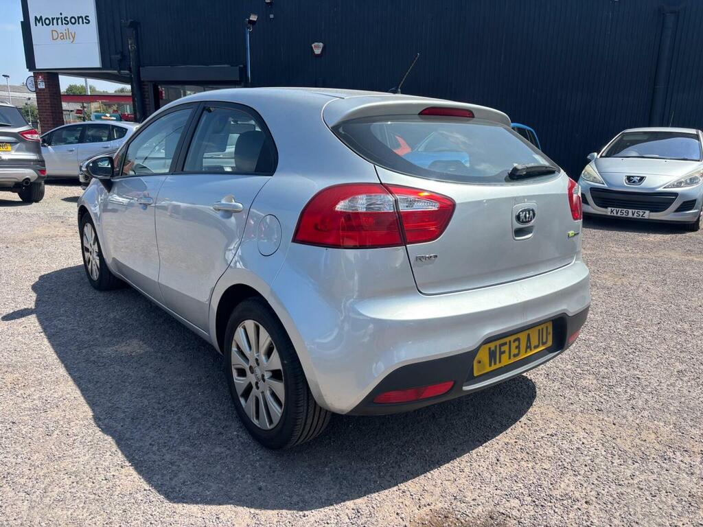Kia RIO Hatchback 1.4 2 Euro 5 201313 WF13AJU Silver #2