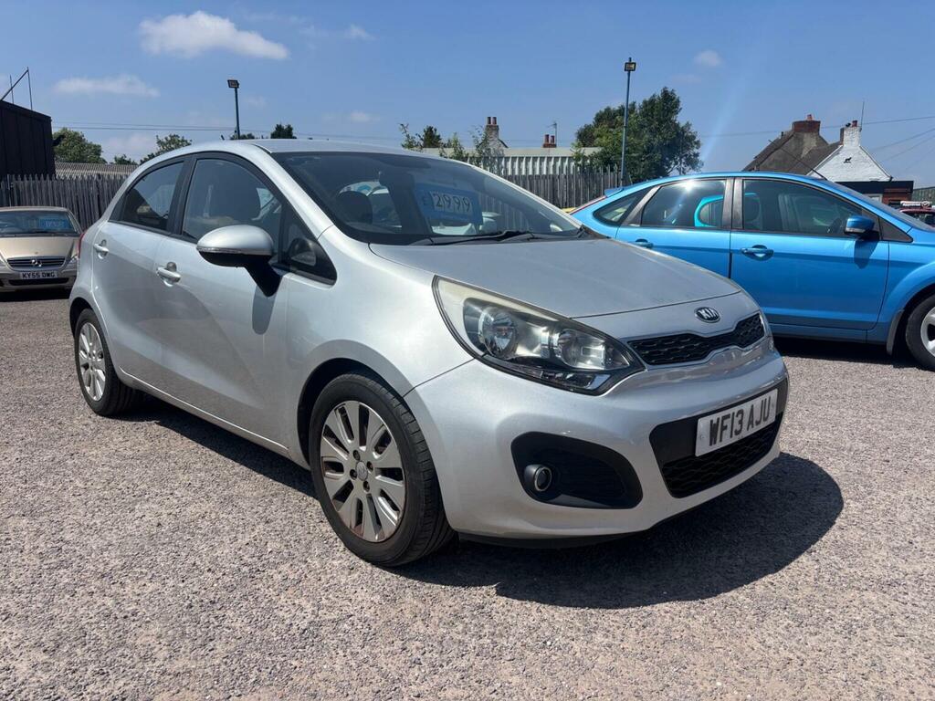 Kia RIO Hatchback 1.4 2 Euro 5 201313 WF13AJU Silver