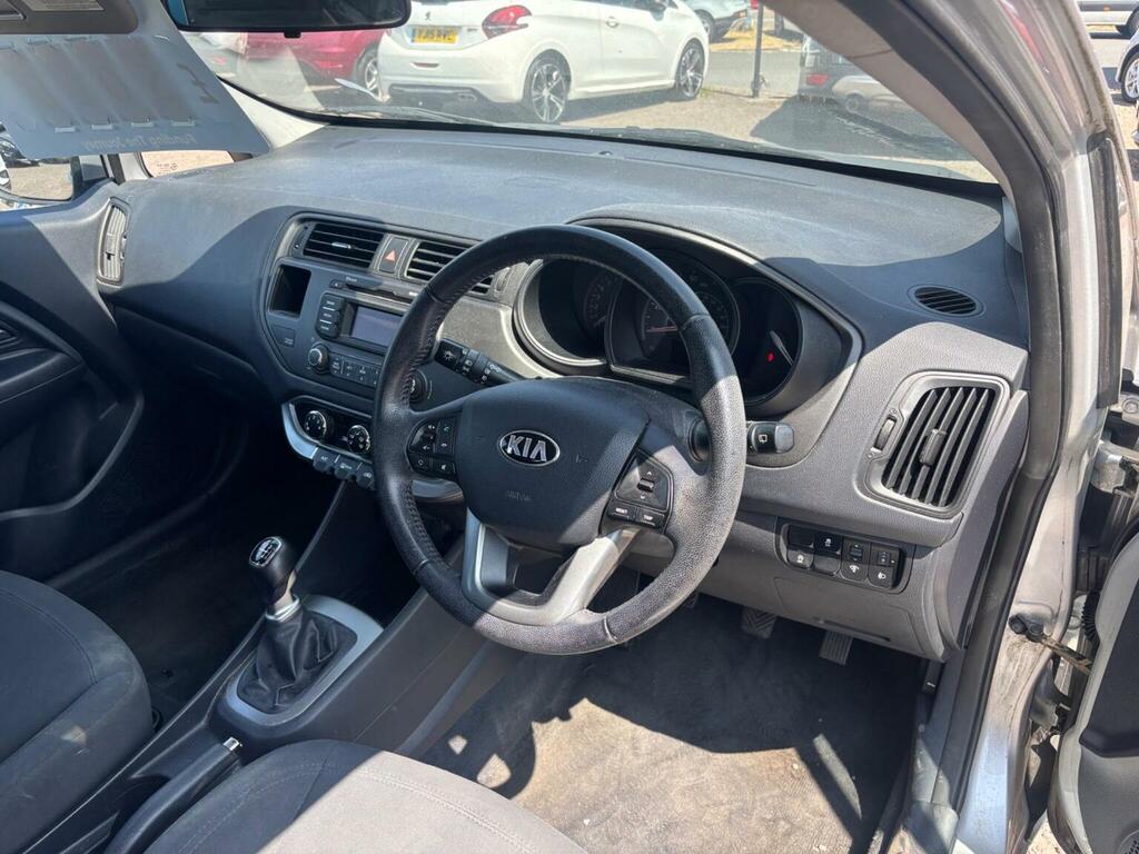 Kia RIO Hatchback 1.4 2 Euro 5 201313 WF13AJU Silver #3
