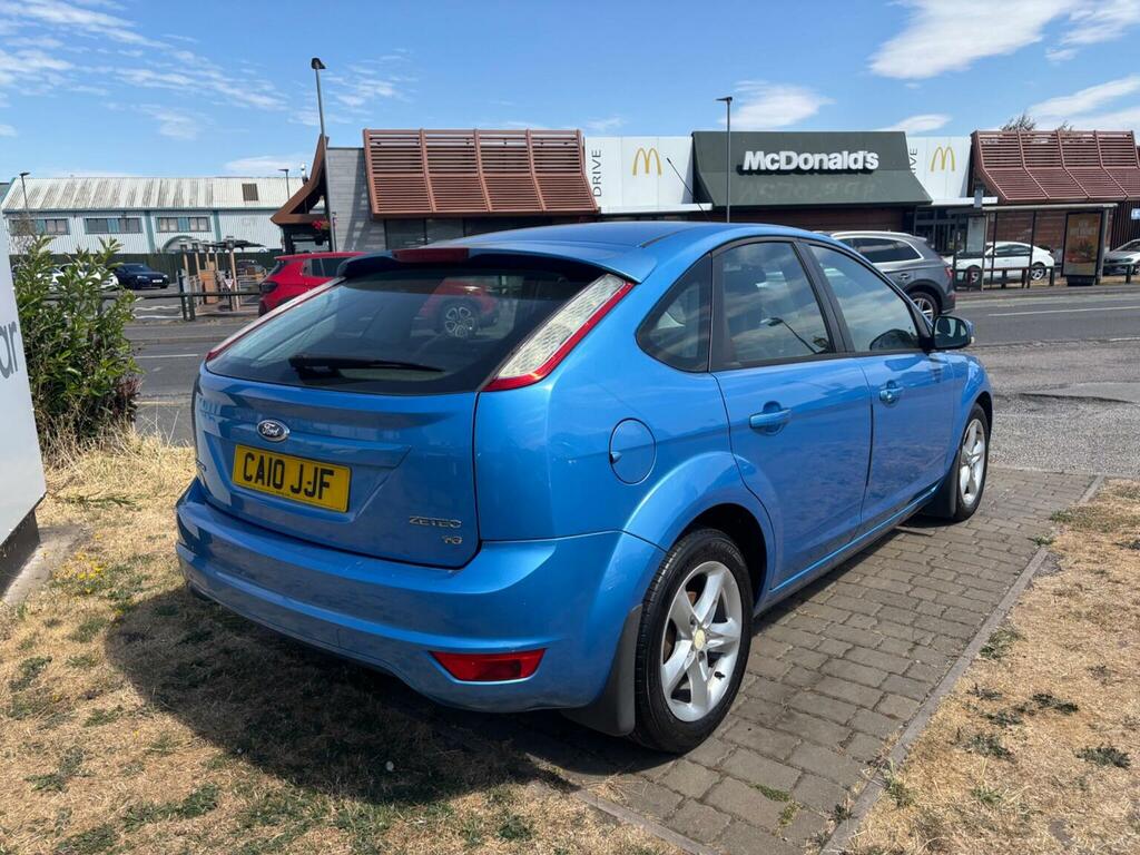 Ford Focus Hatchback 1.6 Zetec 201010 Blue #5