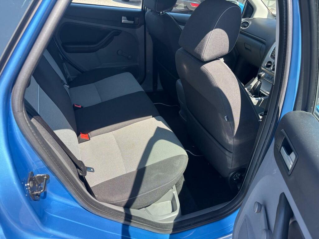 Ford Focus Hatchback Silver #10
