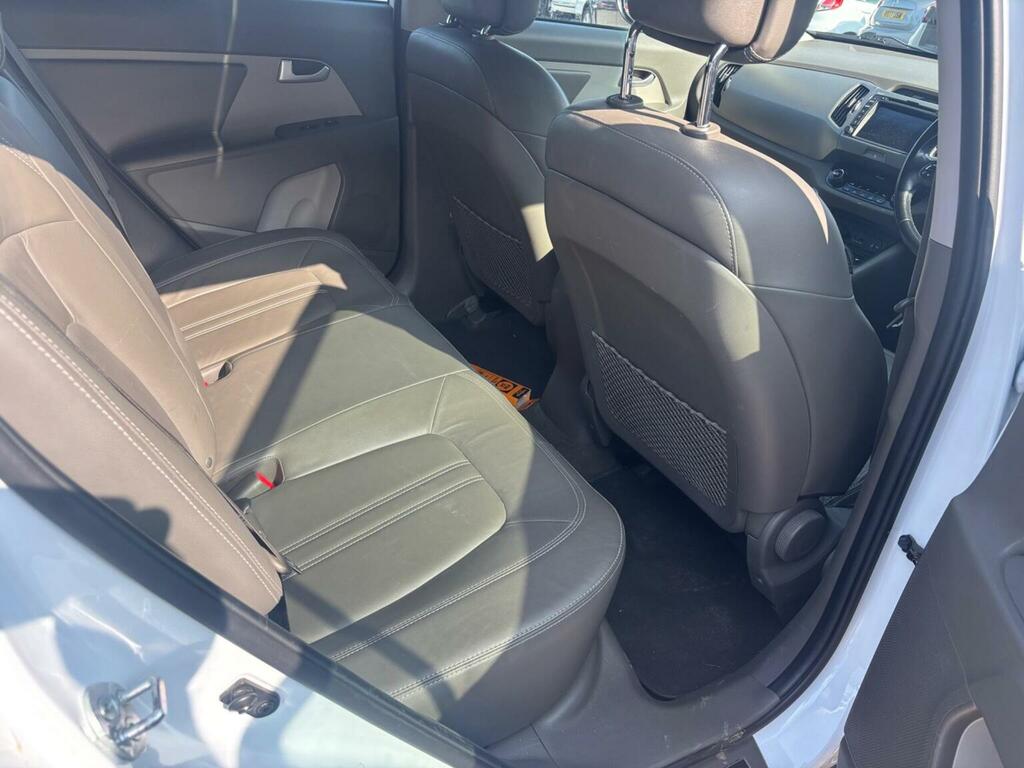 Kia Sportage 2.0 Crdi Kx-4 Awd Euro 5 White #6