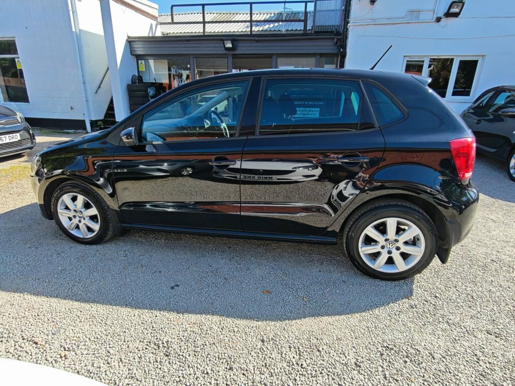 Volkswagen Polo 1L Match Black #4
