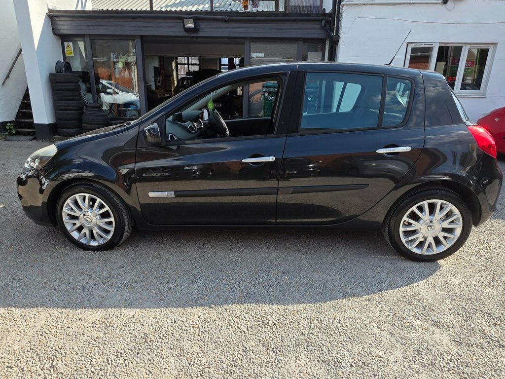 Renault Clio 1.2L Dynamique Tomtom Black #6