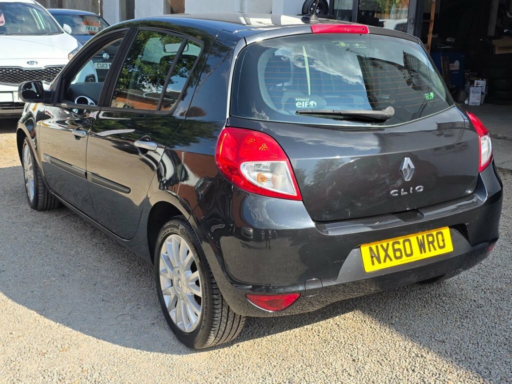 Renault Clio 1.2L Dynamique Tomtom Black #5