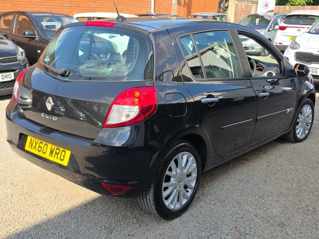 Renault Clio 1.2L Dynamique Tomtom Black #3