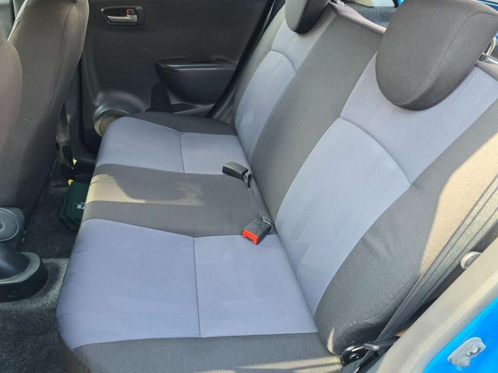 Suzuki Alto Hatchback 1.0 Pink #21
