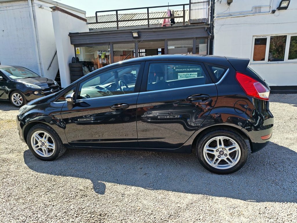 Ford Fiesta 1L Zetec Black #4