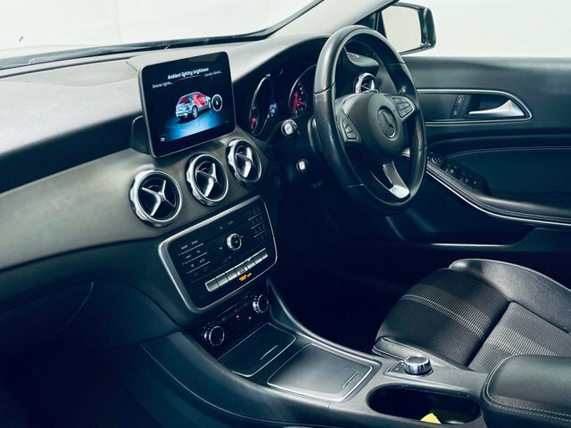 Mercedes-Benz GLA Class Gla180 Gpf Urban Edition FY69HKU Grey #5