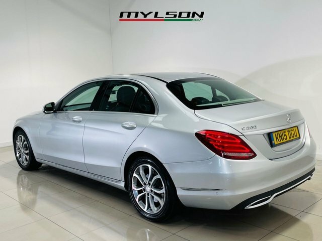 Mercedes-Benz C Class C200 Sport Saloon KN15DGU Silver
