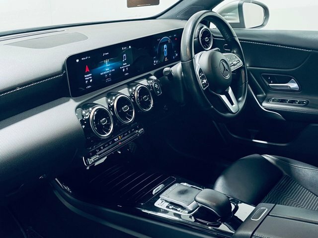 Mercedes-Benz A Class A180d Sport Executive Hatchback WG19FZK Silver #4