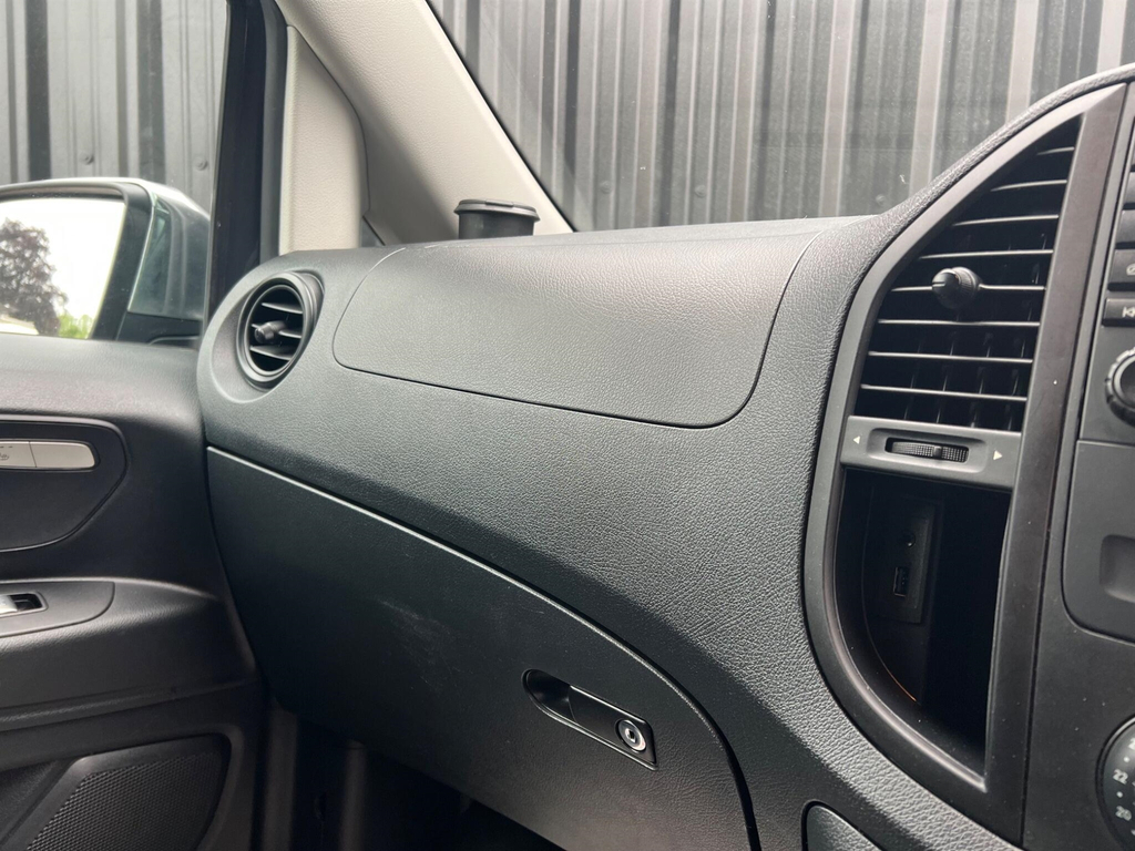 Mercedes-Benz Vito 109 Cdi Panel Van White #37