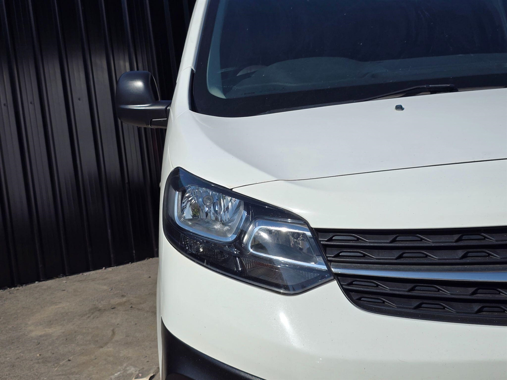 Vauxhall Vivaro 1.6 Cdti 2900 White #31