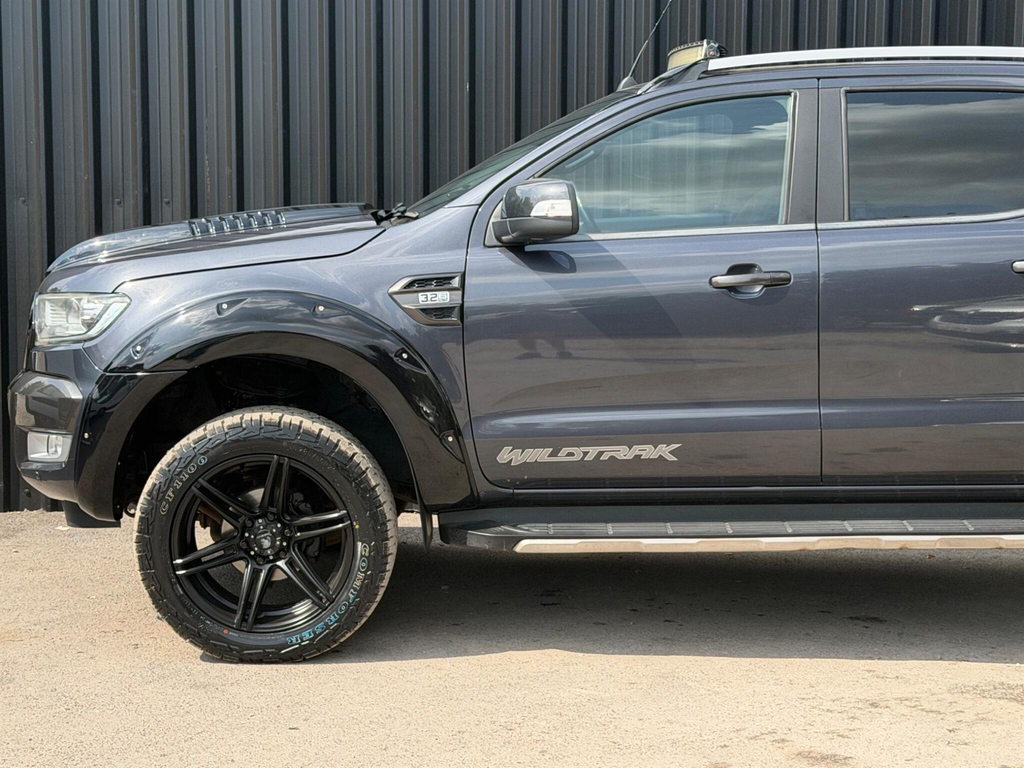Ford Ranger Pick Up Double Cab Wildtrak 3.2 Tdci 200 White #18