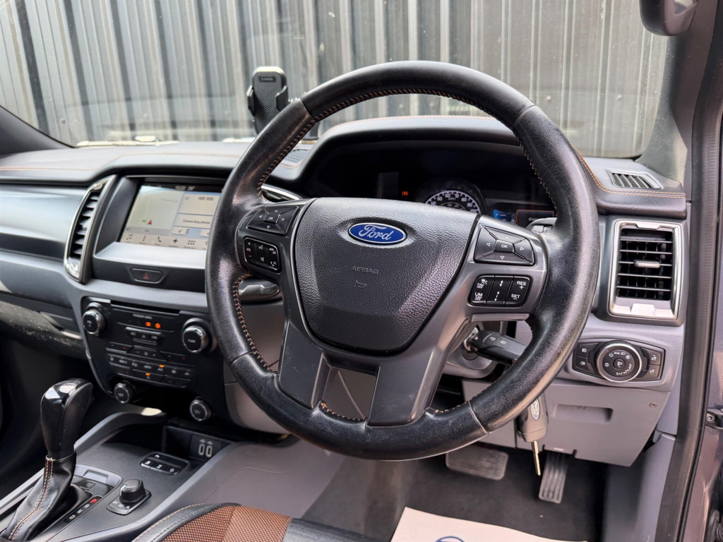 Ford Ranger Pick Up Double Cab Wildtrak 3.2 Tdci 200 White #31