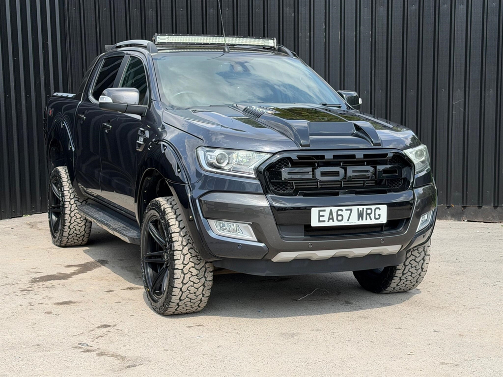 Ford Ranger Pick Up Double Cab Wildtrak 3.2 Tdci 200 White #40