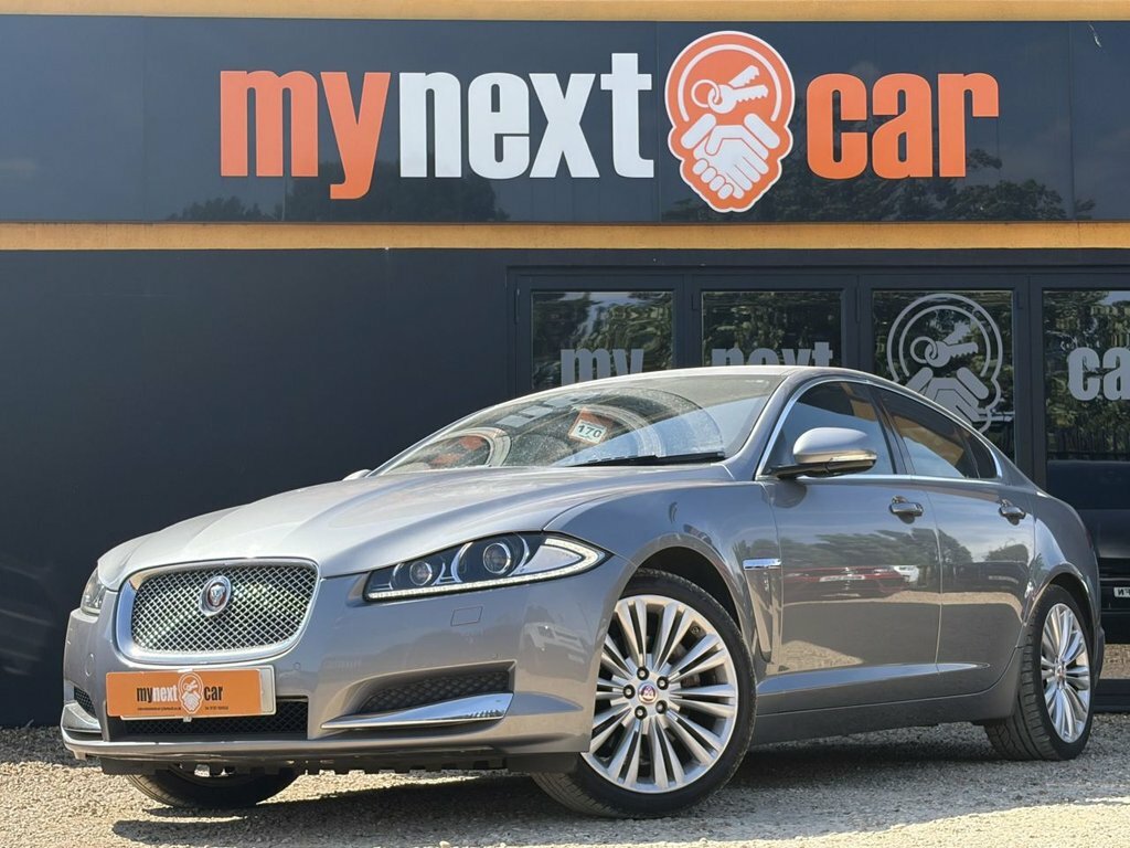 Jaguar XF Saloon OV64KJY #3