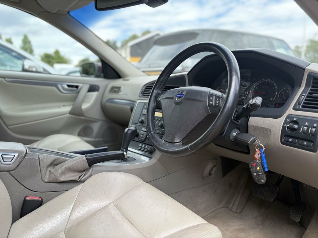 Volvo S60 Gold #11