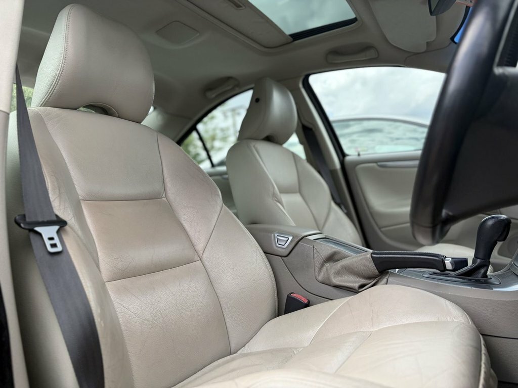 Volvo S60 Gold #13