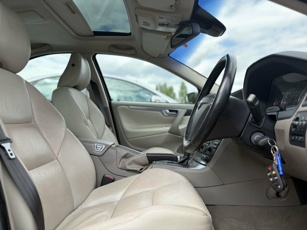 Volvo S60 Gold #12