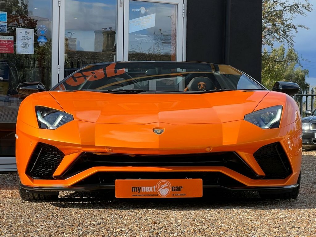 Lamborghini Aventador Cayenne V6 S Orange