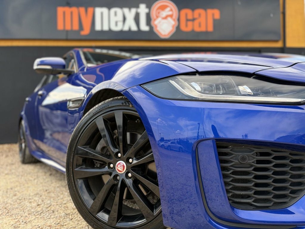 Jaguar XE 2L R-dynamic S Blue #3