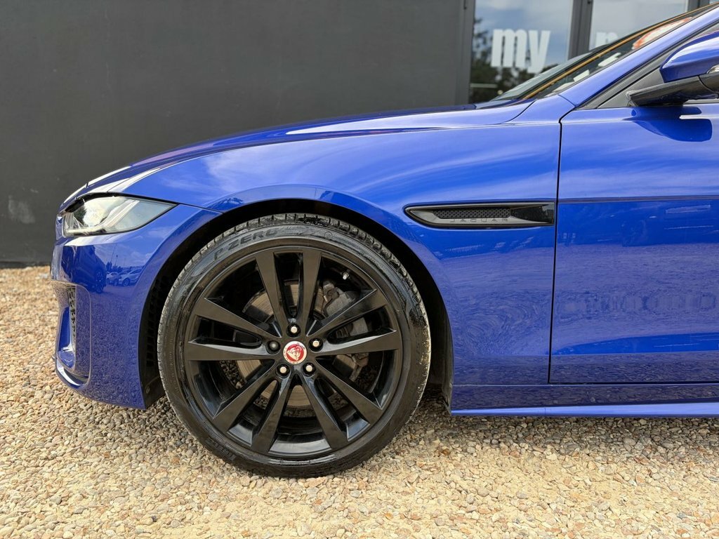 Jaguar XE 2L R-dynamic S Blue #6