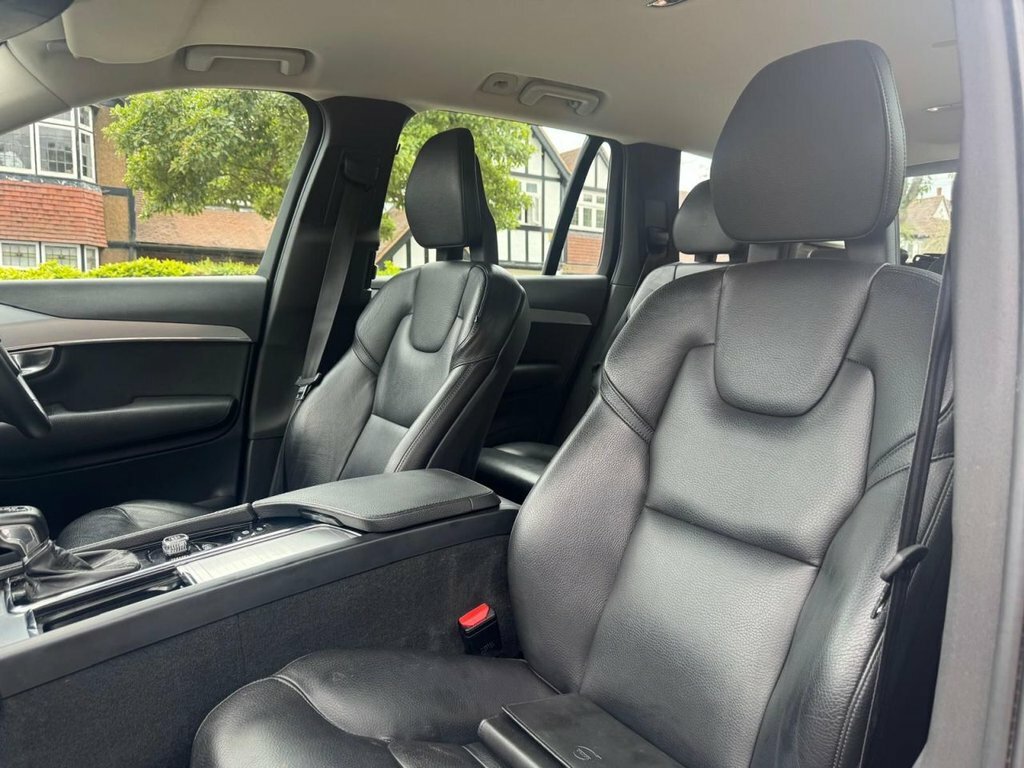 Volvo XC90 2L Momentum Grey #5