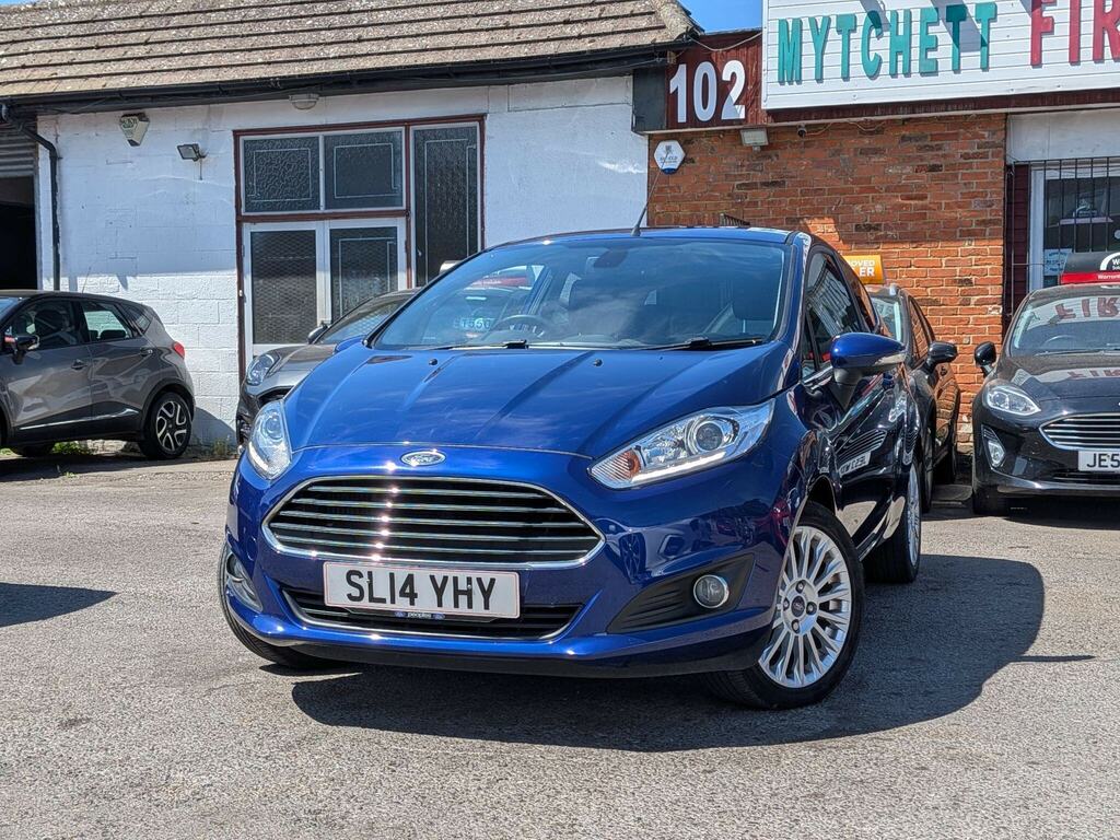 Ford Fiesta 1.25 Zetec Hatchback Euro 5 82 Red #1