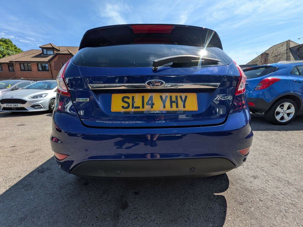 Ford Fiesta 1.25 Zetec Hatchback Euro 5 82 Red #4