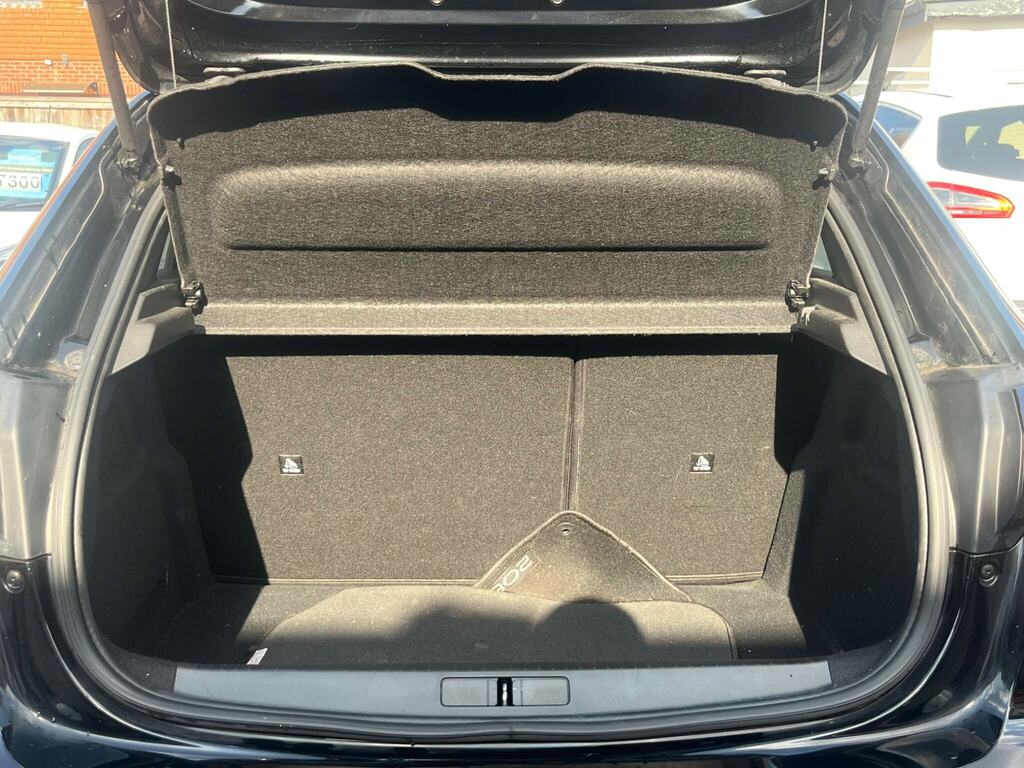 Peugeot 208 Active Black #15