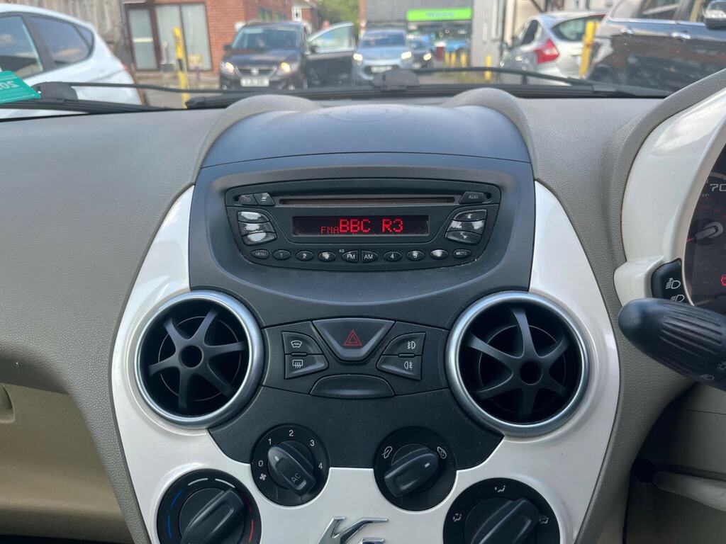 Ford KA Zetec Black #9