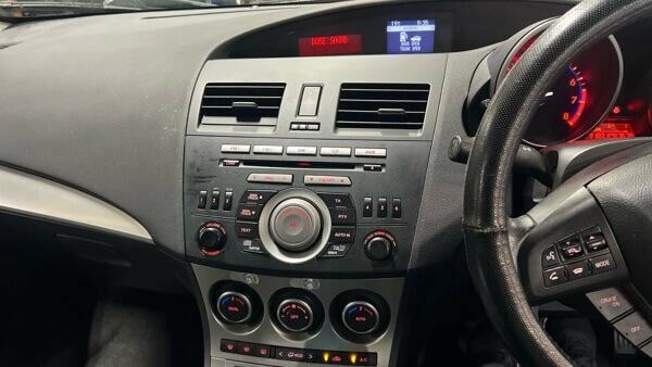 Mazda 3 1.6 Tamura Special Edition Grey #9