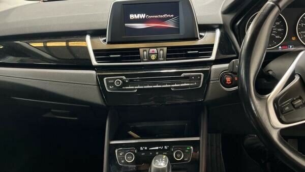 BMW 2 Series Active Tourer Sport White #11
