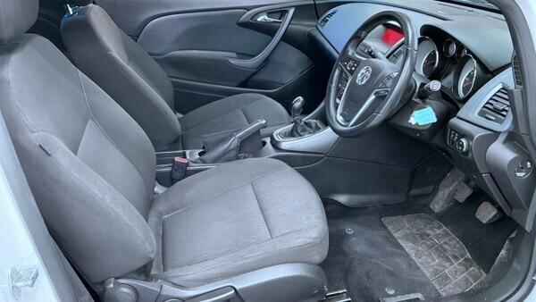Vauxhall Astra GTC Gtc 2.0L Vxr 276 Bhp White #7