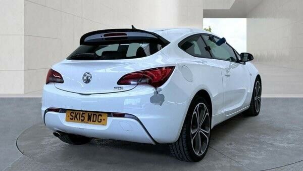 Vauxhall Astra GTC 2.0 Cdti Limited Edition Euro 5 Ss White #6