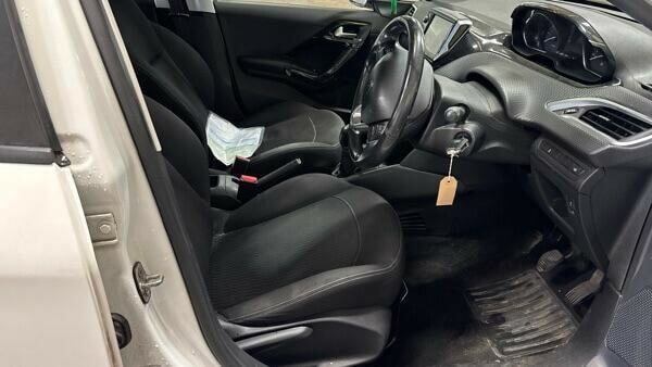 Peugeot 208 Hatchback Blue #9