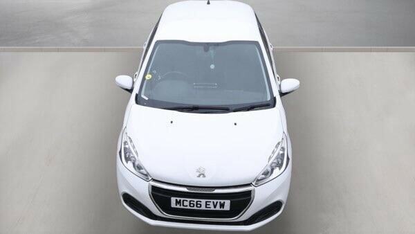 Peugeot 208 1.2 Puretech Active Euro 6 White #4