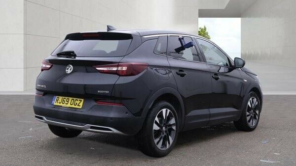 Vauxhall Grandland X Se Red #8