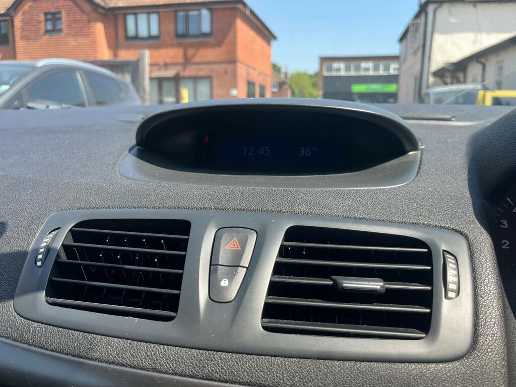 Renault Megane 1.5 Dynamique Tomtom Energy Dci Ss 110 Bhp Blue #13
