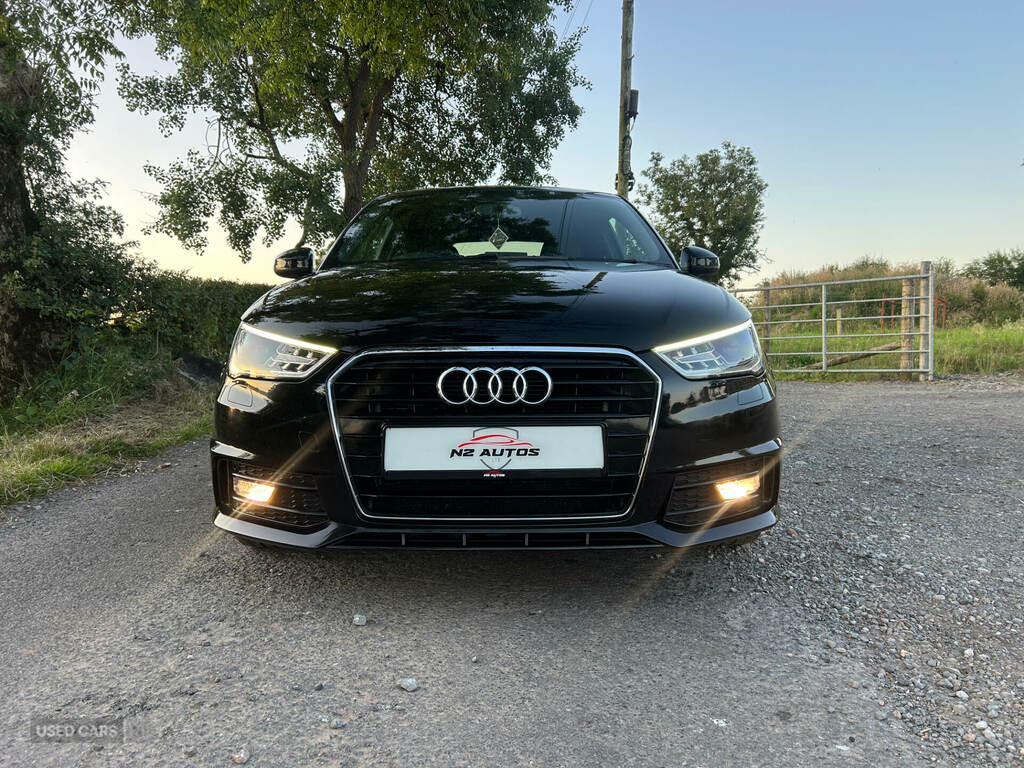 Audi A1 1.6 Tdi S Line Black #5